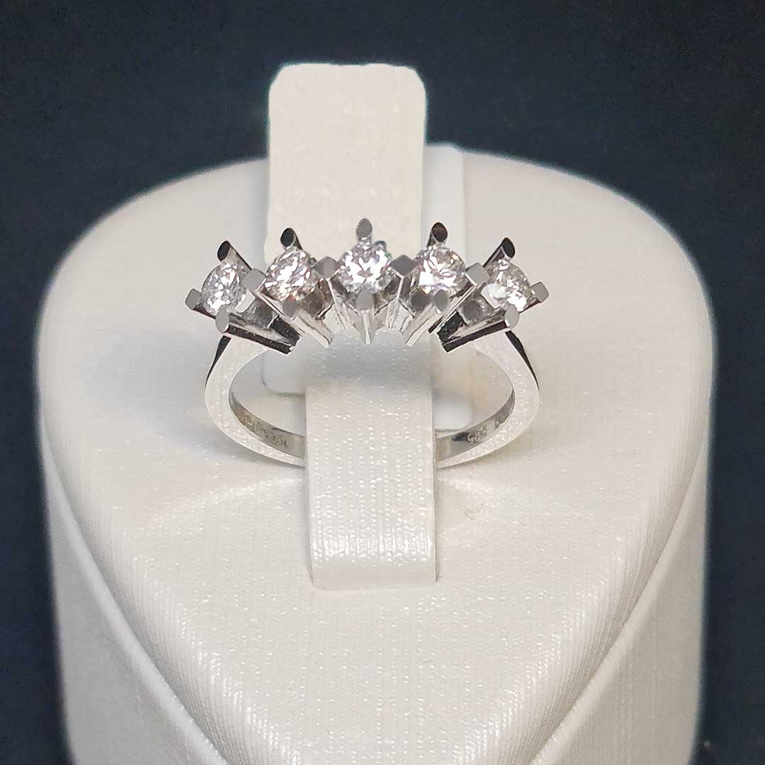 PIR0000159 0,68CT BEYAZ ALTIN BEŞ TAŞ