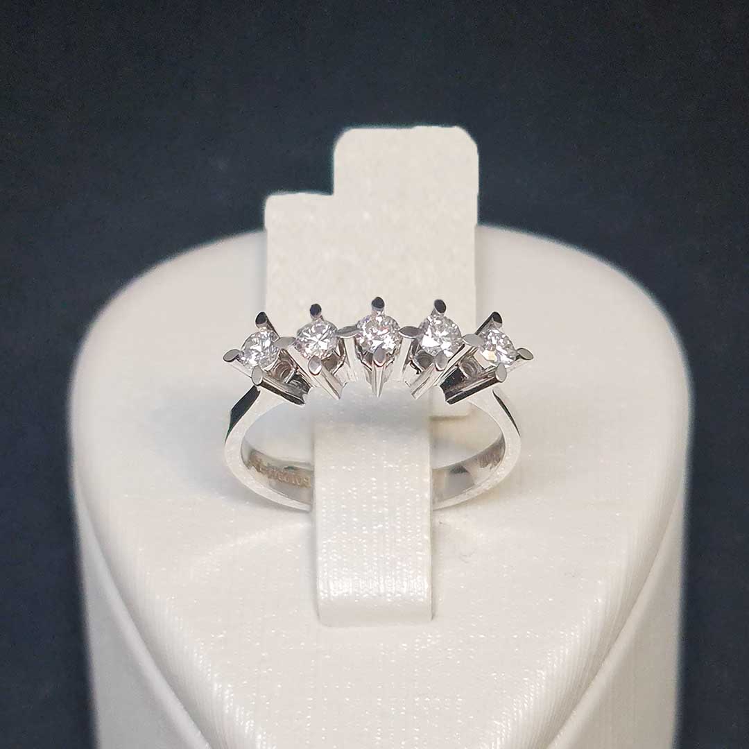 PIR0000204 0,46CT BEYAZ ALTIN BEŞ TAŞ